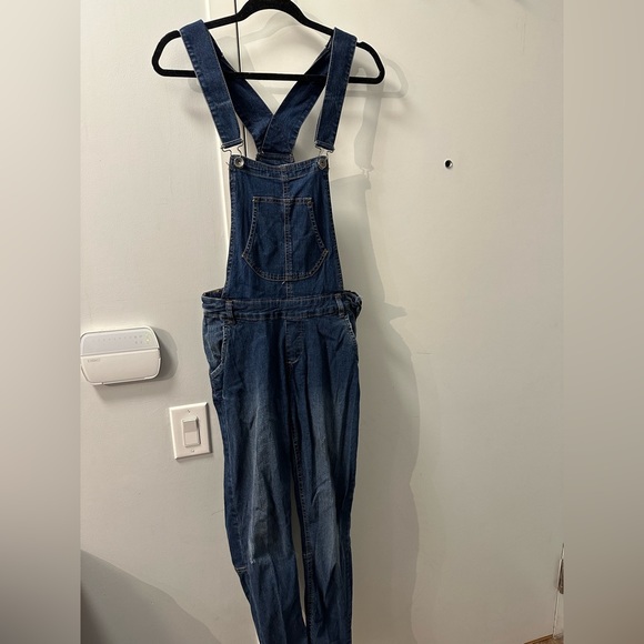 denim overalls - Picture 2 of 4
